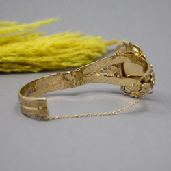 Whiting & Davis goldene Armspange Kamee, Rueckseite