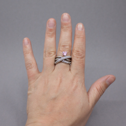 Diamonique 925 Silber Crossover Herz Ring, Größe 56 Bild 3 Diamonique 925er Ring rosa Zirkon-Stein Tragebeispiel