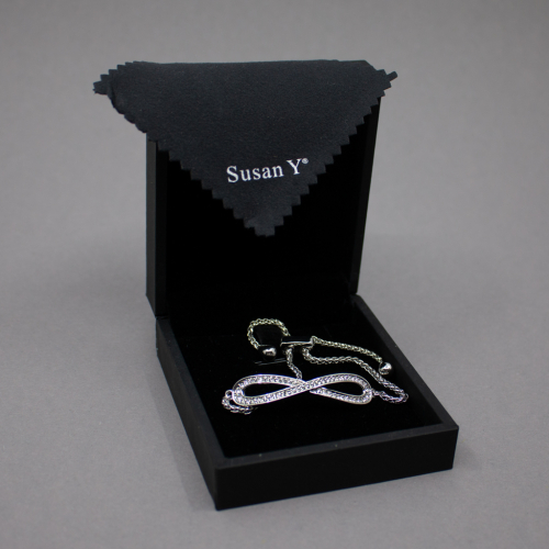 Susan Y Edelstahl Armband Unendlichkeit