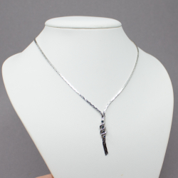 70er Jahre Saphir Collier in 835 Silber rhodiniert Bild 2 Vintage 835er Halskette mit Saphieren rhodiniert Tragebeispiel